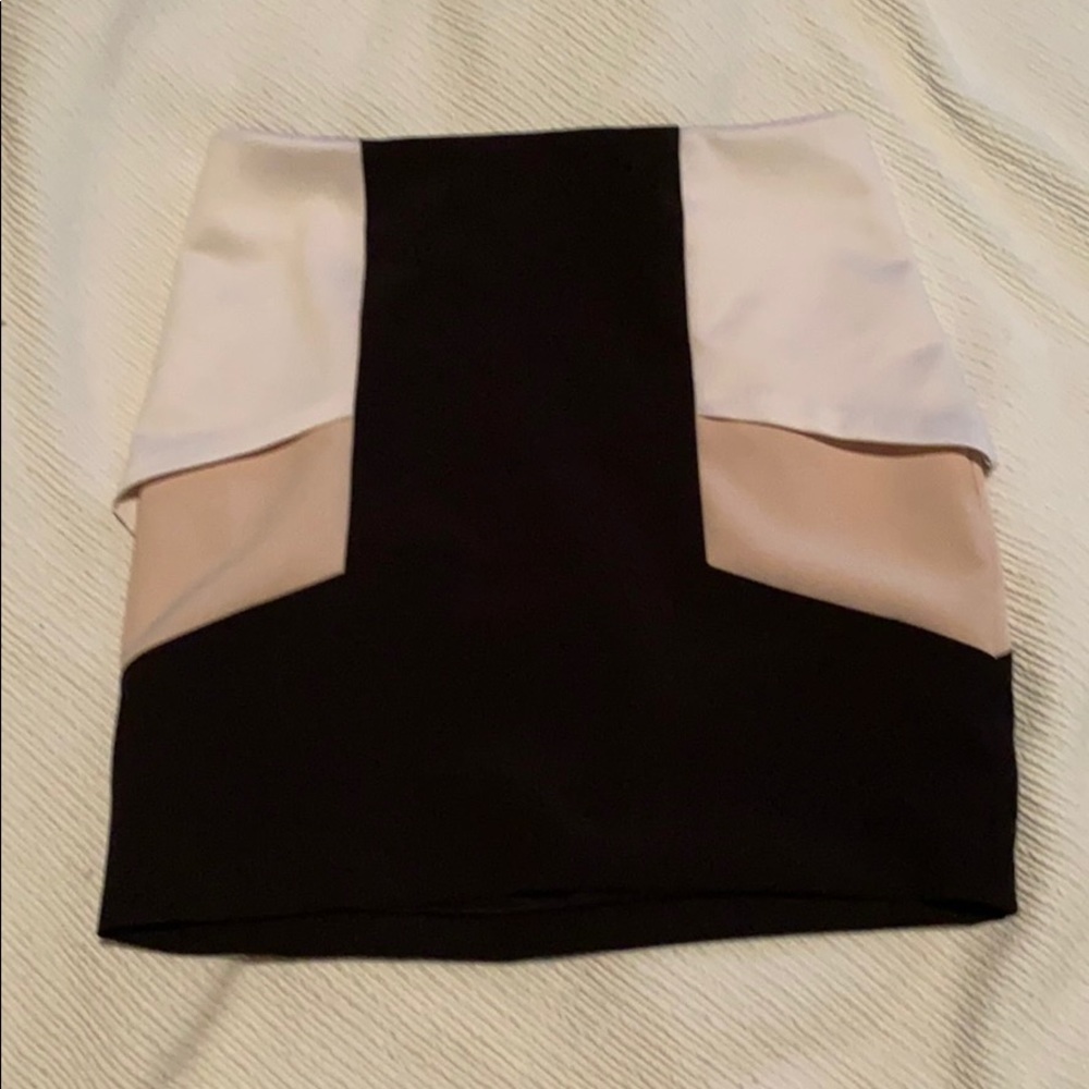 GB mini skirt